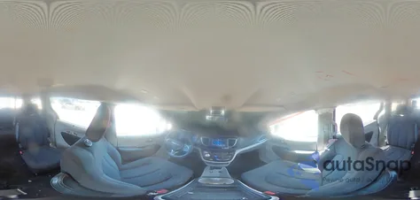 2018 Chrysler Pacifica Touring Plus z USA, uszkodzony, nr VIN 2C4RC1FGXJR139620